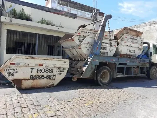 Caçamba de Entulho